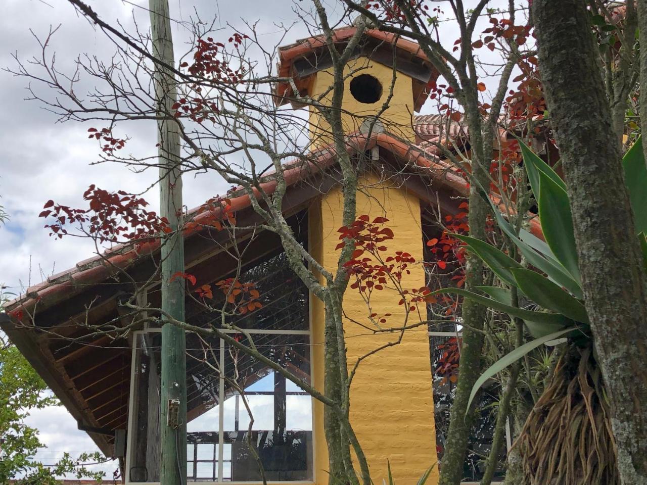 Springhills Quito Airport Hotel Tababela Exterior photo